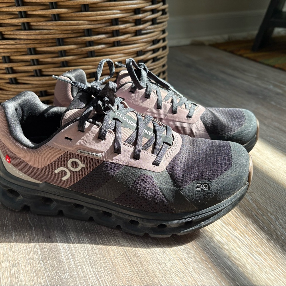 On Running Waterproof Cloud Runner Sneaker Women’s Size 7 - Picture 6 of 8